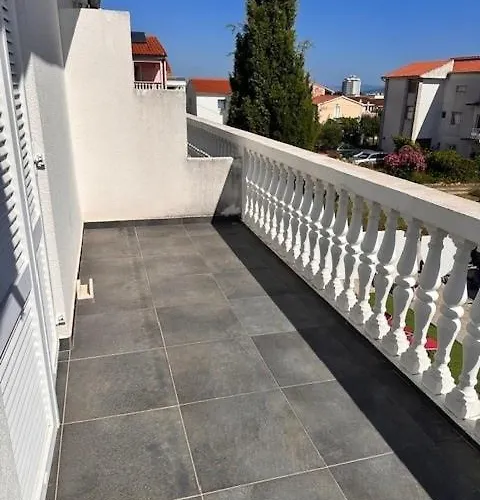 Nicky Iv Apartament Vodice